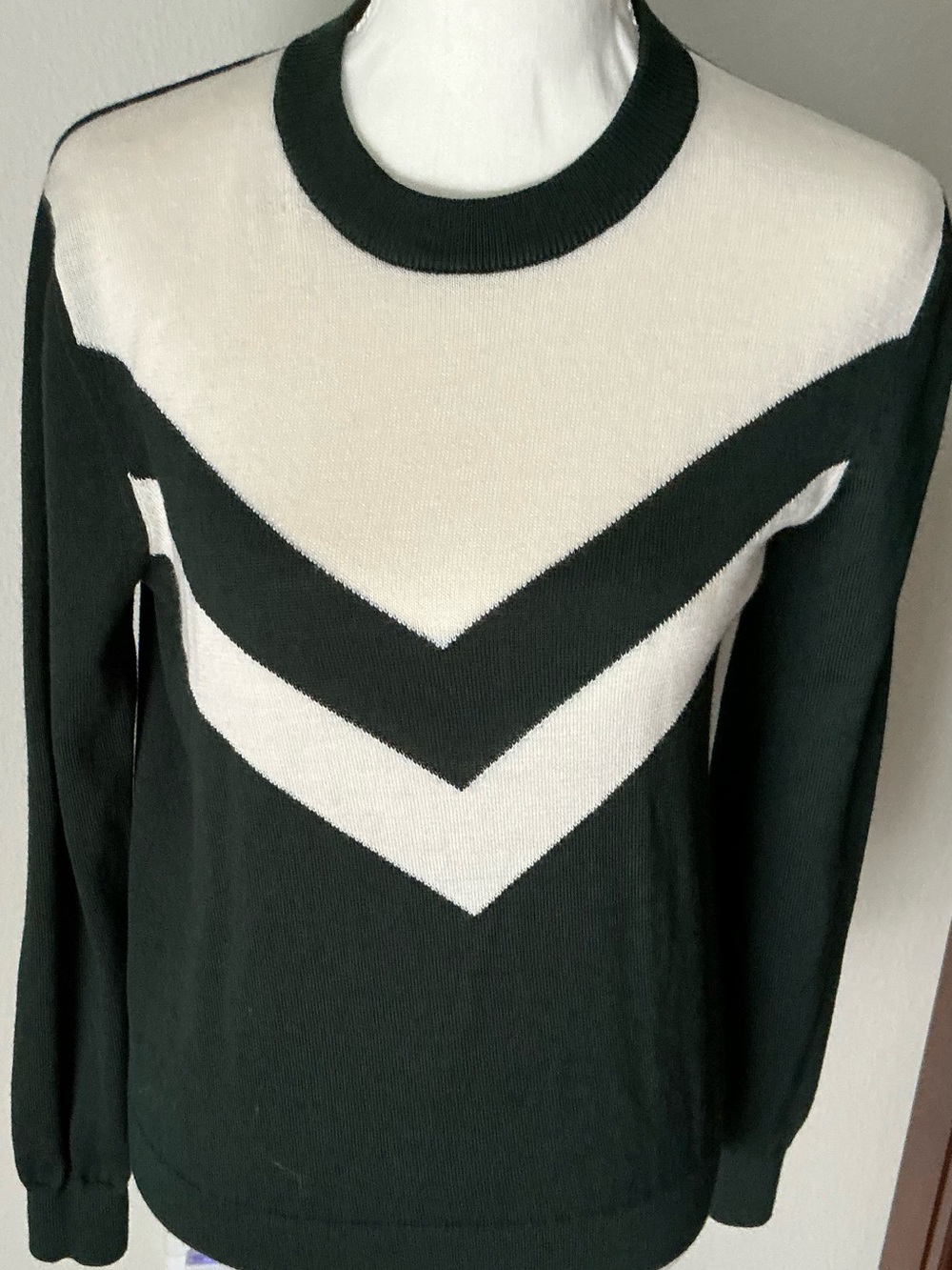 Tory Sport Merino Wool Blend Sweater in Dark Green and Cream. Size XS